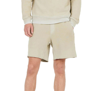 Shorts de sport en molleton pour hommes, qualité supérieure, avec logo personnalisé, bords bruts, pour la course, le fitness et la gym, par un fabricant OEM - Product Image 1