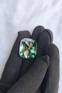 มอสซาไนต์ทรงสี่เหลี่ยมสีน้ำเงินขนาด 36.80 กะรัต แบบคุชชั่นคัท ทำด้วยมือ ความใสระดับ VVS สำหรับทำเครื่องประดับ - Product Image 3