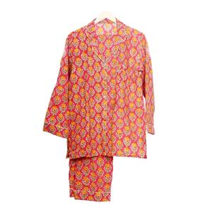 ขายส่งและผลิตชุดนอนพิมพ์ลายด้วยมือและชุดว่ายน้ำหลากสี ชุดนอนเซ็กซี่สำหรับผู้หญิง ชุดคลุมสำหรับเพื่อนเจ้าสาว - Product Image 4