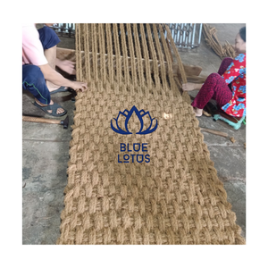 เสื่อใยมะพร้าวธรรมชาติเวียดนามขายดีที่สุด สำหรับปูพื้นทางเข้าประตู และงานปูพื้นเชิงพาณิชย์ - Product Image 1