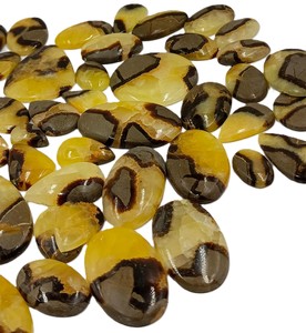 Lote al por Mayor de Cabujones de Cuarzo Septariano Natural ARTSJEWELS |   Piedra Septaria Amarilla de Rajasthan |   Fabricación de Joyería Suelta - Product Image 6