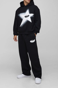 Conjunto de Sudadera con Capucha y Pantalones Deportivos Extra Grandes con Estampado de Estrellas para Hombre, Ropa Deportiva Premium, Conjunto de Sudadera con Capucha y Pantalones Deportivos Negros con Estampado Gráfico - Product Image 1