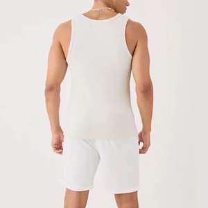 Camiseta sin Mangas para Gimnasio y Aire Libre para Hombre, Informal, de Secado Rápido, Transpirable, Personalizable, de Alta Calidad, 100% Algodón, Venta al por Mayor de Fábrica OEM/ODM - Product Image 3