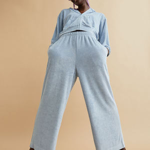 Sweats à capuche oversize pour femmes, sweats à capuche tendance pour femmes, nouveau style, vêtements de sport en coton, sweats à capuche décontractés unis à vendre - Product Image 2