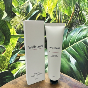 Crema de Manos Suave con Perfume Herbal de Coco, Ácido Hialurónico, Iluminadora e Hidratante para Piel Normal, Ligera y Fácil de Llevar - Product Image 1