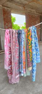Pareos de Algodón 100% Hechos a Mano en India con Estampado de Bloques para Mujer, Cubrebaños de Playa, Precio al por Mayor, Sarongs y Bufandas Indias - Product Image 2