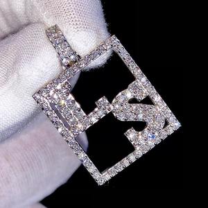 จี้ห้อยคอฮิปฮอปแบบตัวอักษร 925 เงินแท้ ประดับโมอิสซาไนต์ จี้รูปทรงสี่เหลี่ยมจตุรัส จี้ตัวอักษร จี้แร็ปเปอร์ จี้แบบมีประกายวิบวับ สำหรับเป็นของขวัญ - Product Image 5