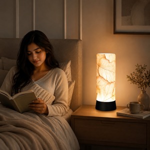 Lámpara de Mesa LED Decorativa con Pantalla con Estampado de Hojas, Luz Cálida, Lámpara de Noche para Mesa de Noche, Lámpara de Escritorio Moderna, Decoración para el Hogar, Sala de Estar, Dormitorio - Product Image 2