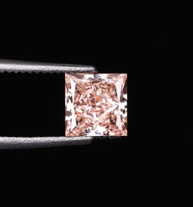 Diamante Rosa de 1.0 CT |   Diamante Cultivado en Laboratorio Princesa |   Diamante suelto de lujo para pendientes, anillo de aniversario, regalo de anillo de boda - Product Image 1