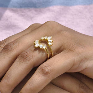 มาร์คีส์ลูกแพร์ตัดมอยส์ซาไนต์ประดับวงแต่งงานโค้งคู่รูปตัววีแหวนของขวัญวันครบรอบหมั้นสีเหลืองทอง - Product Image 3