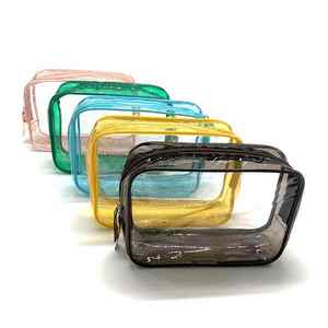 Bolsa Transparente de PVC con Cierre y Herrajes Dorados, Bolsa de Cosméticos Multicolor, Diseños Personalizables - Product Image 1