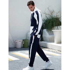 Conjunto Deportivo de Algodón para Hombre |   Conjunto Deportivo Personalizado de Sudadera con Capucha y Pantalones Jogger - Product Image 5
