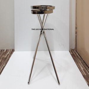 Table d'appoint multifonctionnelle moderne pour petits appartements, table d'appoint de canapé en acier inoxydable, design créatif pour le salon - Product Image 3