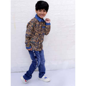Camisa de Alta Calidad para Niños en Azul con Mangas Largas y Estampado de Elefantes, Tela de Poliéster Informal para Niños de 6 Años o Menos - Product Image 4