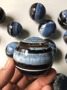 Piedra preciosa de ágata semipreciosa de esfera tallada de ópalo azul Owyhee para curación metafísica y decoración del hogar - Product Image 3