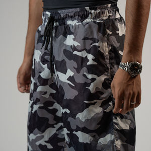 Nouveaux shorts de bain Awrah personnalisés avec logo, design camouflage, shorts Awrah couvrant les genoux pour hommes, 100% polyester, imperméables, séchage rapide, short Awrah - Product Image 2