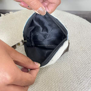 Monederos de cuero genuino de vaca hechos a mano de primera calidad, nuevos monederos de cuero con pelo, bolsa suave con cremallera, cartera pequeña para uso diario de mujer. - Product Image 6