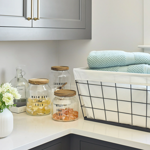 Panier à linge rectangulaire de style américain 60L, design durable et flexible, avec doublure amovible en polyester et structure en fil d'acier pour le rangement - Product Image 3