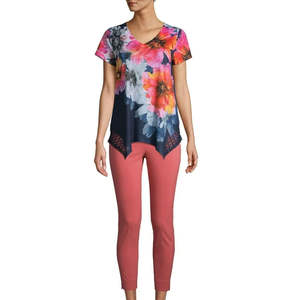 T-shirt en coton pour femme de qualité supérieure, impression de logo personnalisée, écologique, sublimation, col décontracté, pour l'été et l'hiver - Product Image 5