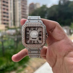 Montre élégante pour femme en acier inoxydable avec diamants et strass, mouvement à quartz analogique, fermoir papillon, bracelet de 18 mm, design luxueux - Product Image 1