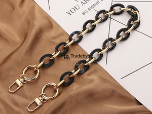 Premium Resin Chain Chunky Necklace Stylish Bold Jewelry Fashion Accessories for Women Gift Collection Tradebyd - Product Image 3