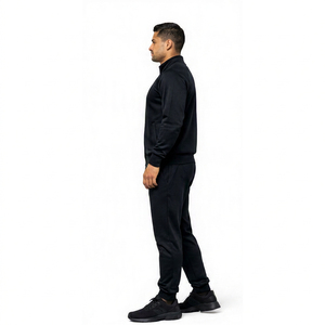 Ensemble de survêtements personnalisés pour hommes : T-shirt, pantalon de sport et de fitness, et hauts décontractés pour la gym - Product Image 4