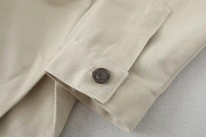 Camisa vaquera casual de mujer para otoño/invierno con pedrería, cuello vuelto, manga larga y corte cropped - Product Image 5