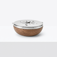 Brûleur à Bakhoor en bois avec couvercle plat en métal argenté et découpe étoiles célestes – Design élégant pour parfumer la maison