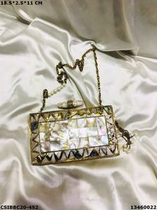 Sac à main en laiton artisanal multicolores exclusif pour femmes pour les mariages, les fêtes, les événements du soir - Craftstages International - Product Image 2