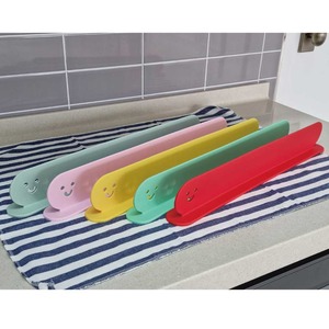 [ECOFRENDLY] Pare-éclaboussures en silicone SmileGuard, panneau anti-dérapant en silicone pour évier de cuisine, déflecteur d'eau pour zone de lavage - Product Image 3