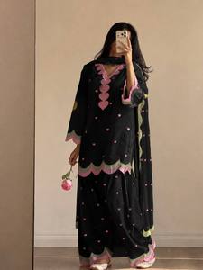 Women's <b>Black</b> Pink Heart Print Floor-Length Traditional Indian <b>Pakistani</b> <b>Dress</b> Set Loose Fit Casual Wear Rayon Material - Product Image 2