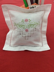 Bolsa Aromática/Artesanía de Algodón 100% Bordada a Mano de Alta Calidad Marca VNAP con Diseño Personalizado para Uso en el Hogar y Hoteles - Product Image 4