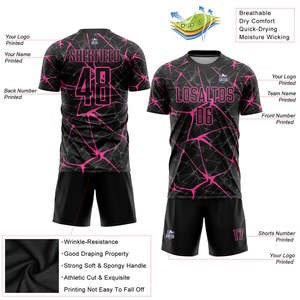 Uniforme de Fútbol Personalizado Negro y Rosa con Patrón Geométrico Agrietado, Nombre y Número del Equipo Personalizados, Camiseta y Pantalones Cortos de Fútbol, Kit Completo para Hombre - Product Image 3