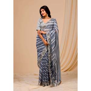 Saree ออกแบบงานแต่งงานที่มีการพิมพ์ดิจิตอลและงานเย็บปักถักร้อย - Product Image 6