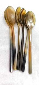 Cuchara de Cuerno Hecha a Mano con Acabado Pulido Espejo, Mango Largo, Ecológica y Segura para Alimentos, para Cocinas Éticas y Sostenibles en el Hogar, India - Product Image 6