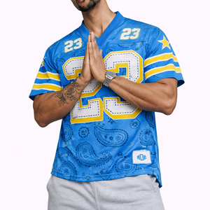 Camiseta de Fútbol Americano Personalizada para Hombre, Color Azul, con Estampado Paisley por Sublimación, Uniforme de Fútbol Transpirable, Fabricación OEM para Pedidos al por Mayor en EE. UU. - Product Image 4