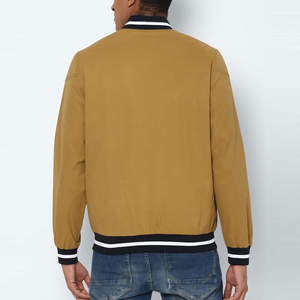 Chaqueta Acolchada con Capucha, Diseño Sólido con Logotipo, Cuello Alto, Cierre de Cremallera, Impermeable, para Hombre - Product Image 2