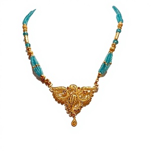 Collar con Colgante de Pavo Real en Oro Amarillo Sólido de 22K para Mujer, Joyería de Diseño Tradicional Indio con Cuentas Azules - Product Image 1