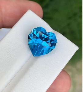 Topaze bleue suisse authentique, taille cœur, pierre précieuse en vrac de qualité supérieure pour bagues, colliers et pendentifs - Product Image 6