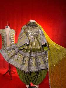 Nouvelle collection 2026 : Robe afghane pour femme, longueur genou, broderie riche, dentelle, fermeture éclair, avec gilet assorti pour homme - Product Image 2