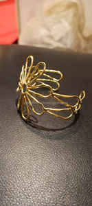 Bracelet élégant pour femmes, à porter au quotidien et pour les fêtes, bracelet en laiton ajustable fait à la main de luxe - Product Image 2