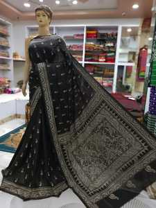 Sari en soie noir brodé Kantha, origine Bangalore, style traditionnel, longueur ras du sol, pour mariage/fête, par ASHMITA'S COLLECTIONS - Product Image 1
