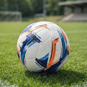 Balón de Fútbol Profesional Ligero y Personalizable, Híbrido de PU, Construcción de Paneles Duraderos para Entrenamiento y Partidos de Fútbol al Aire Libre - Product Image 4