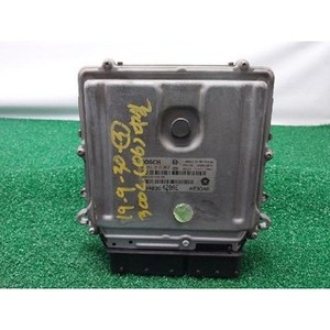 300 ECU y Módulos de Computación Usados 04896420AE - Product Image 1