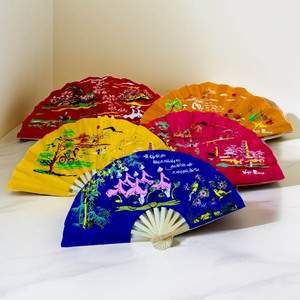 Abanicos plegables de bambú hechos a medida a precio económico, abanicos de mano de seda tradicionales hermosos y muy vendidos. - Product Image 1
