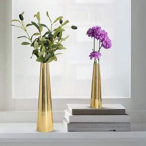 Vase à fleurs en métal doré fait à la main, pot à fleurs décoratif pour la maison, mariage, décoration de Noël - Product Image 4