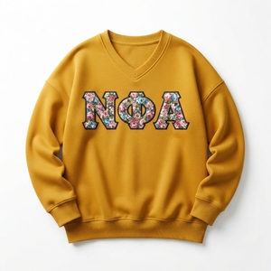 Sudadera con Cuello en V Verde Crema con Letra Floral KAO, Ropa Casual de Otoño para Mujer - Product Image 6