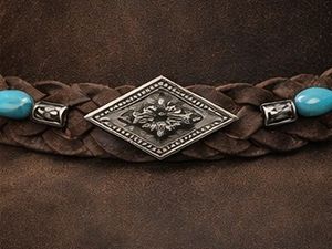 Sombrero Vaquero de Cuero Marrón Desgastado de Primera Calidad para Hombre y Mujer, Hecho a Mano, Estilo Western Outback con Banda Trenzada y Cuentas Turquesas - Product Image 3