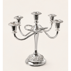 Candelabro de metal de lujo de 5 brazos, plateado, para centros de mesa en bodas, eventos, hoteles y banquetes. - Product Image 2