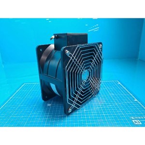 Caja de terminales de alimentación para ventilador ORIENTAL MOTOR MRW18-TTA, usada como tal, piezas de equipos semiconductores Legacy - Product Image 4